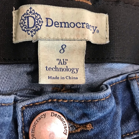 Democracy Blue Bootcut Jeans with Classic Denim Style - Picture 5 of 14